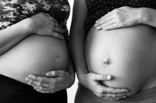 宝宝发烧前发冷打寒战要盖被子吗 宝宝发烧前发冷打寒战要盖被子吗